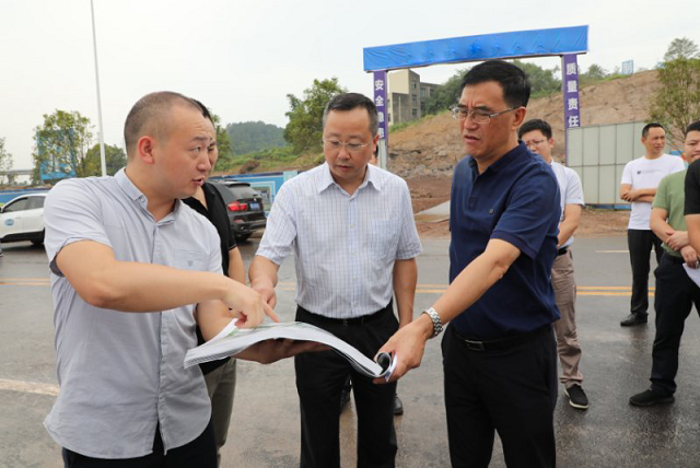 達(dá)州市委副書記、市長郭亨孝深入中國供銷西南冷鏈物流達(dá)州基地調(diào)研