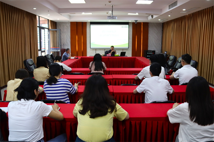 集團(tuán)公司開展檔案管理、信息宣傳專題培訓(xùn)